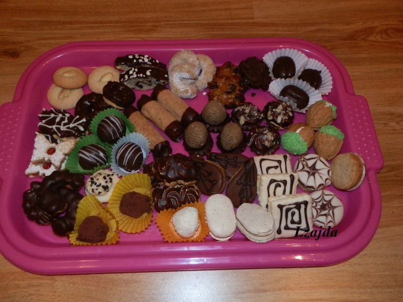 0001 vánoční cukroví 2012 - 21 druhů